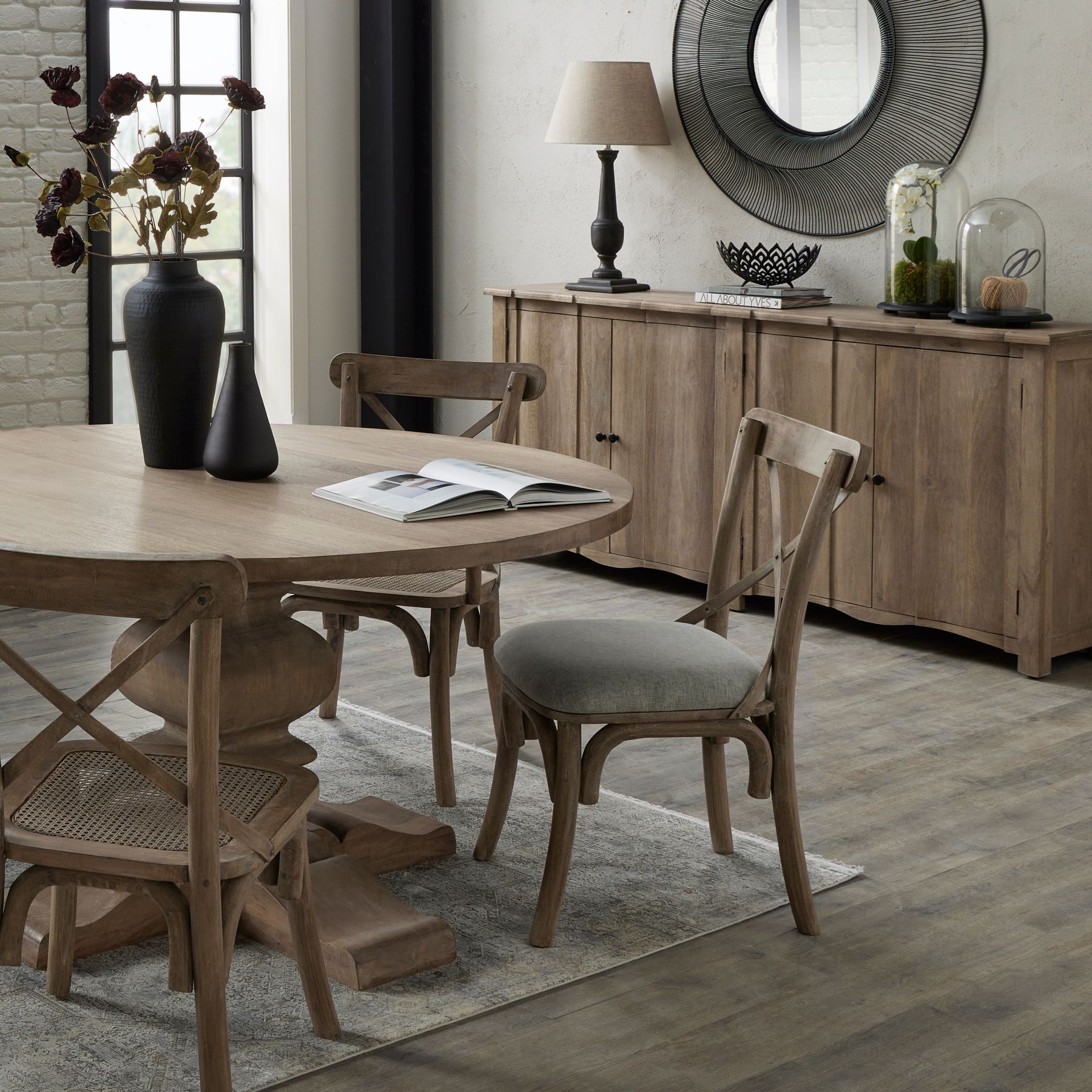 Copgrove 4 Door Sideboard - Image 2