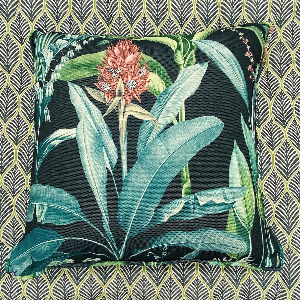 Imbali Emerald Cushion